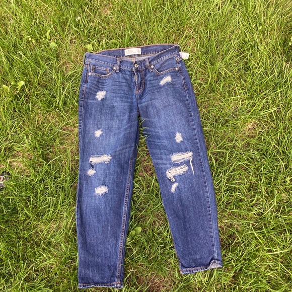 4R Abercrombie and Fitch Boyfriend Strait Jean 27W 25L - Picture 1 of 3